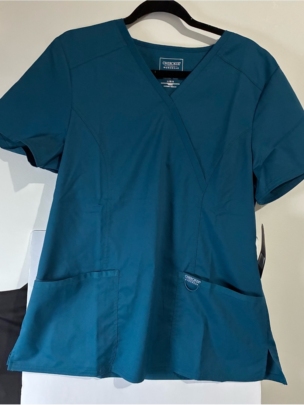 Cherokee Teal V-Neck Scrub Top with Front Pockets